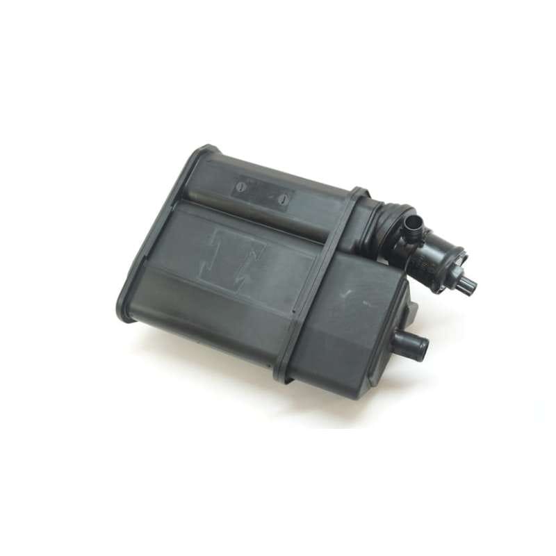 کنیستر بنزین بنز C200 W203